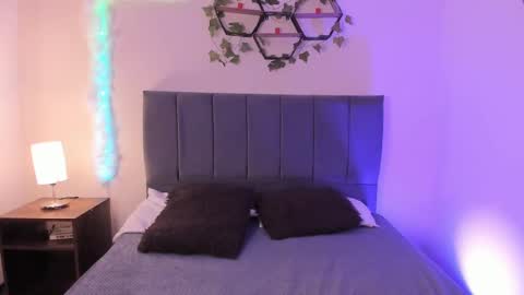 ambar_gh1 online show from September 2025 08:23:01 PM