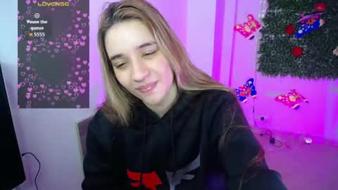 Snapshot of ambar_lynn chatting on March 2026 01:15:01 PM mbar online show from March 2026 01:15:01 PM