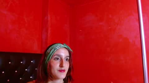 Snapshot of ambar_roux1 chatting on March 2025 11:37:01 PM ambar_roux1 online show from March 2025 11:37:01 PM
