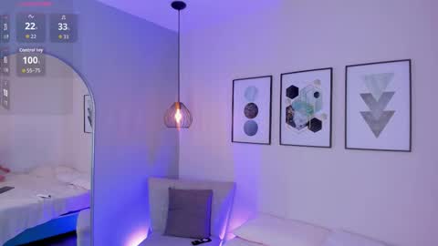 ambarevans_ online show from October 2025 11:56:02 AM