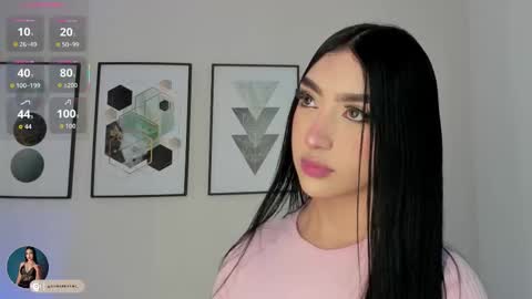 ambarevans_ online show from November 2025 11:54:01 AM