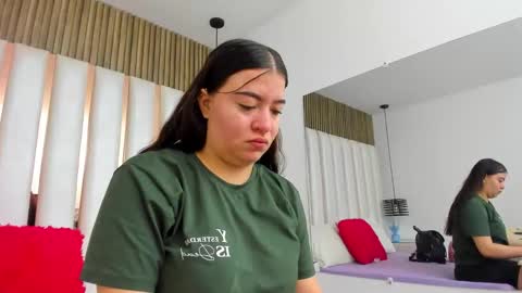 AmbarGills online show from January 2026 12:54:01 PM