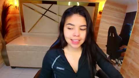 Ambarina online show from October 2025 03:31:02 AM