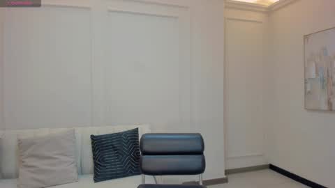 ambarowens online show from February 2026 04:38:01 AM