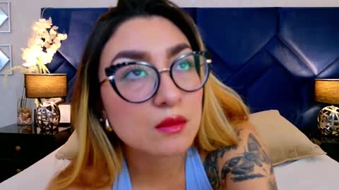 AmbarSantany  online show from November 2025 11:47:02 PM