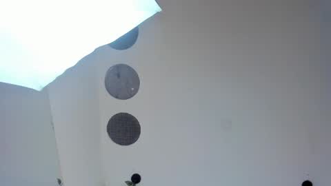 Amber online show from February 2025 11:51:02 PM