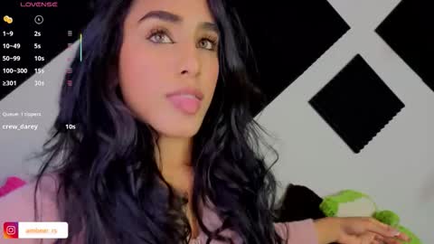 Amber online show from September 2025 12:11:01 AM