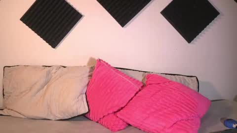 Amber online show from May 2026 12:59:02 AM