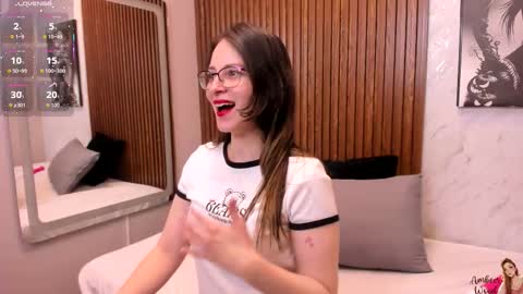 Snapshot of ambeerrwood_ chatting on November 2025 11:58:01 AM . Amber Wood . online show from November 2025 11:58:01 AM