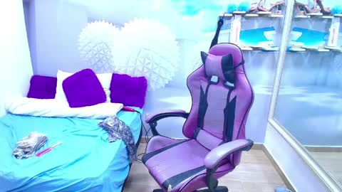 ambel_rose online show from May 2026 01:32:02 AM