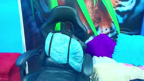 ambel_rose online show from June 2026 06:57:02 PM