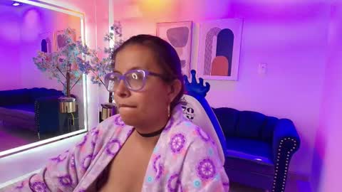 amber__rouge online show from February 2026 04:32:01 PM