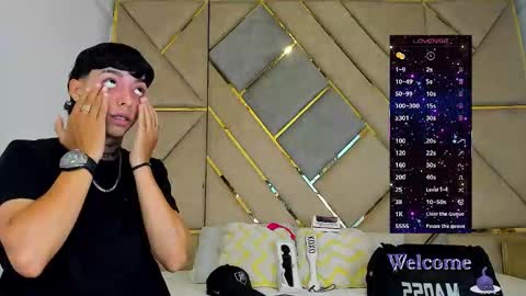 Amber  online show from November 2025 01:24:01 PM