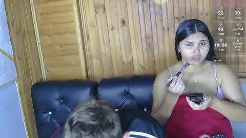 Snapshot of amber_and_ray chatting on November 2025 12:23:01 AM Ray and Amber online show from November 2025 12:23:01 AM