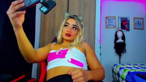 Amber sofia  pitter online show from July 2026 11:08:02 AM