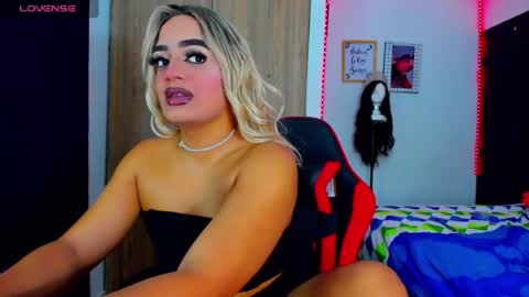 Amber sofia  pitter online show from July 2026 10:44:02 AM