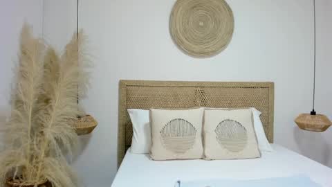 A M B E R online show from September 2025 07:58:02 PM