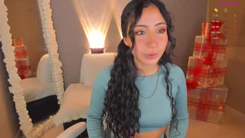 Snapshot of amber_curly chatting on December 2024 04:29:02 PM amber_curly online show from December 2024 04:29:02 PM