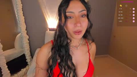 Snapshot of amber_curly chatting on January 2025 08:28:01 PM amber_curly online show from January 2025 08:28:01 PM
