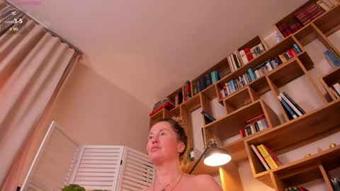 Snapshot of amber_foks chatting on April 2026 08:45:02 AM Amber online show from April 2026 08:45:02 AM