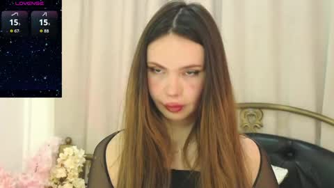 Snapshot of amber_gem chatting on April 2026 10:47:02 AM Amber online show from April 2026 10:47:02 AM