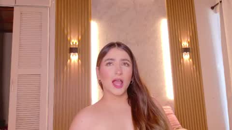 Snapshot of amber_gibsson2 chatting on July 2026 01:02:02 PM Amber online show from July 2026 01:02:02 PM