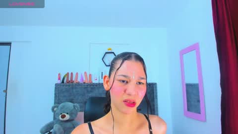 Snapshot of amber_hot22 chatting on December 2024 08:05:02 PM ambar online show from December 2024 08:05:02 PM