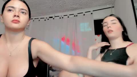 Snapshot of amber_landy1 chatting on February 2025 01:25:02 AM amber online show from February 2025 01:25:02 AM