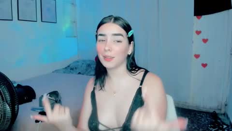 Snapshot of amber_landy1 chatting on March 2025 09:43:01 PM amber online show from March 2025 09:43:01 PM