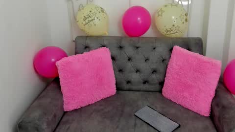 Snapshot of amber_martinezz chatting on February 2025 12:06:02 PM ammber online show from February 2025 12:06:02 PM