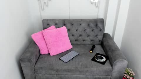 Snapshot of amber_martinezz chatting on February 2025 12:05:02 PM ammber online show from February 2025 12:05:02 PM