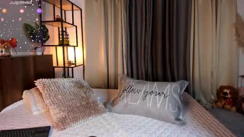 Amber online show from September 2025 08:36:01 PM