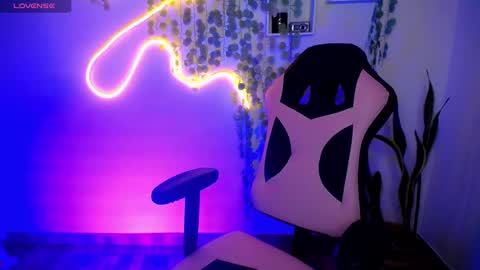 Amber online show from February 2025 02:59:01 PM