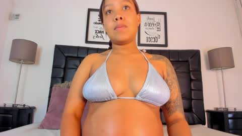 Snapshot of amber_roose75 chatting on March 2026 12:16:01 PM julieta online show from March 2026 12:16:01 PM