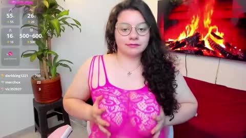 Snapshot of amber_sexy14 chatting on March 2025 01:37:01 PM amber_sexy14 online show from March 2025 01:37:01 PM