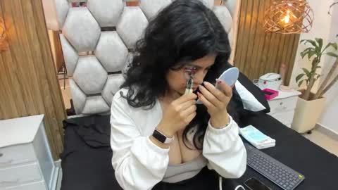 amber online show from October 2025 03:29:01 AM