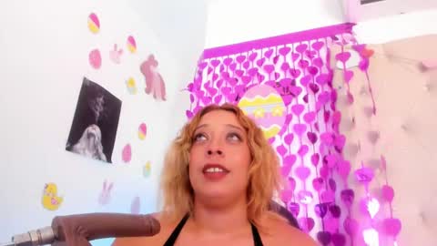 Snapshot of amber_yours chatting on February 2025 05:09:02 PM NEW ACCOUNT --  online show from February 2025 05:09:02 PM
