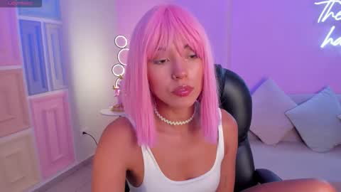  Amber   online show from November 2025 07:48:02 PM