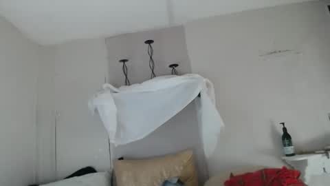 Kaligirll online show from April 2026 11:27:02 PM