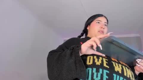 Snapshot of amberinihoffman chatting on October 2025 12:02:01 PM Amber online show from October 2025 12:02:01 PM