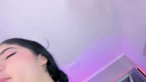 Snapshot of amberinihoffman chatting on October 2025 12:04:02 PM Amber online show from October 2025 12:04:02 PM