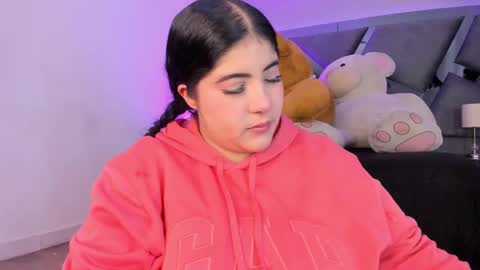 Amber  online show from November 2025 11:27:02 AM