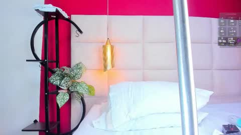 Amber .. online show from February 2026 07:07:01 PM