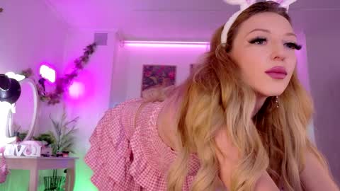 ambermilana online show from March 2026 05:41:02 AM