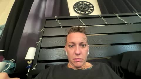 Amberneddie online show from October 2025 03:58:01 PM