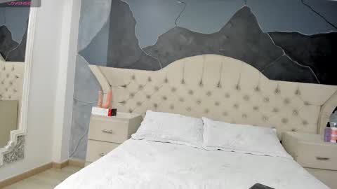 Snapshot of amberrgrey_ chatting on September 2025 05:34:01 PM Amber Grey online show from September 2025 05:34:01 PM