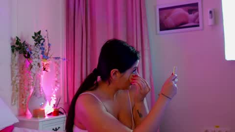 Amberseyes online show from May 2026 05:24:01 AM