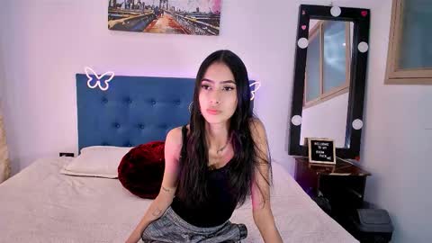 Amber  online show from October 2025 06:49:02 PM