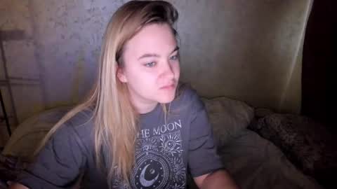 Snapshot of ambrosia__ chatting on September 2025 04:39:02 AM ambrosia__ online show from September 2025 04:39:02 AM
