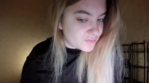 Snapshot of ambrosia__ chatting on October 2025 03:48:02 AM ambrosia__ online show from October 2025 03:48:02 AM